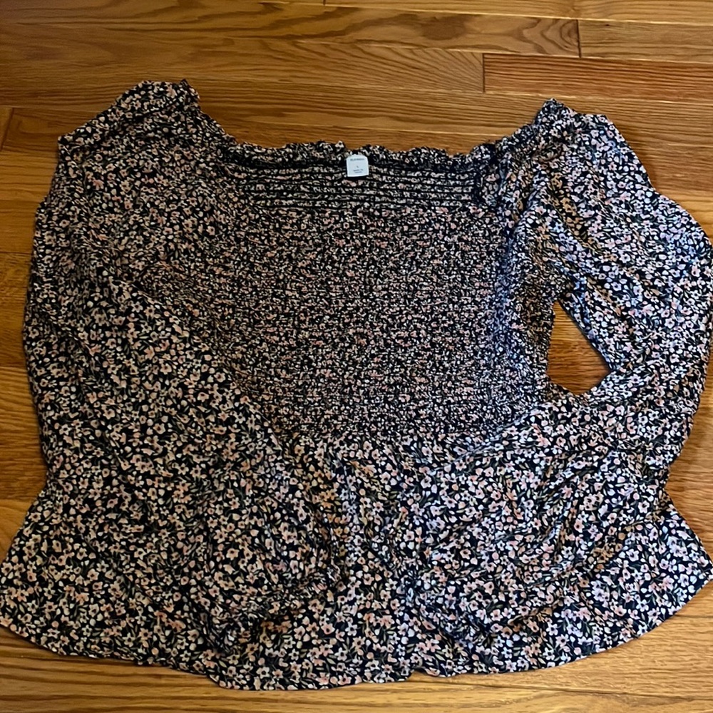 Floral Peplum Long Sleeve Top